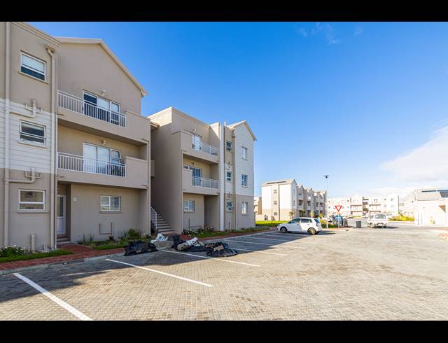 3 BEDROOM APARTMENT TO LET IN SUNNINGDALE